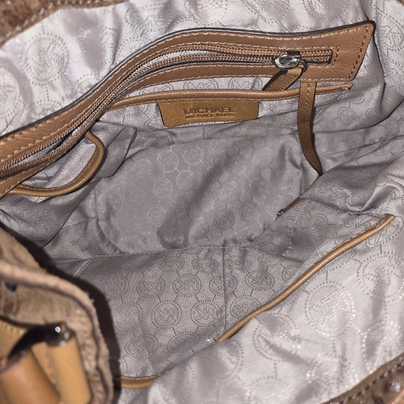 Michael Kors Brown and Tan Leather Drawstring Bucket Purse Vintage - Picture 4 of 5